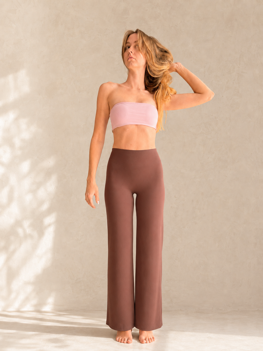 Model is 180 cm, wearing size S.
