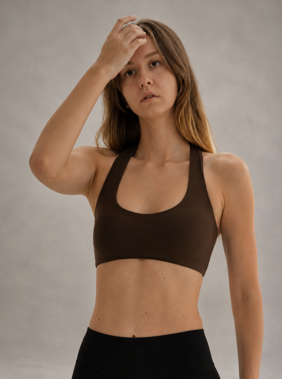 Model is 180 cm, wearing size S.
